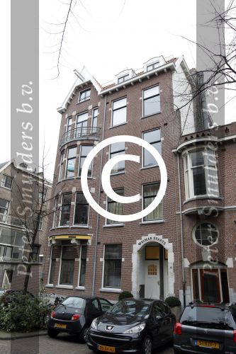 Amsterdam/Amstelveen 11 december 2011
Frank Rijkaard heeft div huizen en appartementen in Amsterdam en Amstelveen.Saxen Weimarlaan
Peter Smulders bv