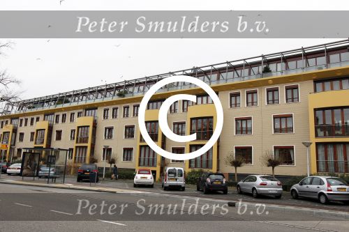 Amsterdam/Amstelveen 11 december 2011
Frank Rijkaard heeft div huizen en appartementen in Amsterdam en Amstelveen.Rembrandtweg
Peter Smulders bv