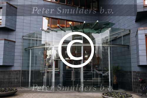 Amsterdam/Amstelveen 11 december 2011
Frank Rijkaard heeft div huizen en appartementen in Amsterdam en Amstelveen.Rembrandtweg
Peter Smulders bv
