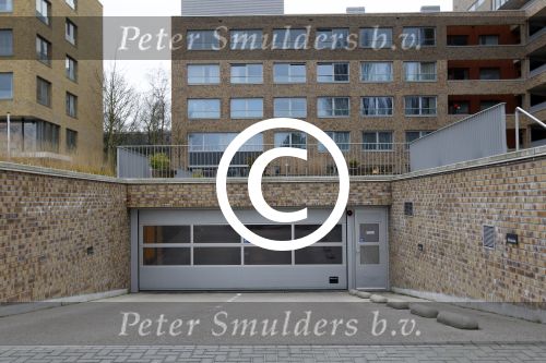 Amsterdam/Amstelveen 11 december 2011
Frank Rijkaard heeft div huizen en appartementen in Amsterdam en Amstelveen. Laan v Helende meesters
Peter Smulders bv