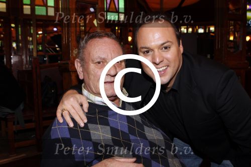 Hilversum 8 december 2011
Tros Winterpresentatie gepresenteerd door Jan Smit. Frans Bauer met zijn vader
Peter Smulders bv