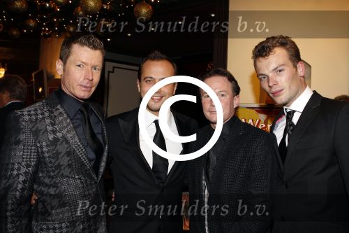 Amsterdam 22 december 2011
Premiere kerstcircus in carre. Geert Hoes en Harald v Panhuis met vriend
Peter Smulders bv
