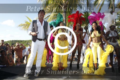 Curacao 7 januari 2012
Gerard Joling opnames videoclip op zanzibar. Patty Brard doet de regie.
Peter Smulders bv