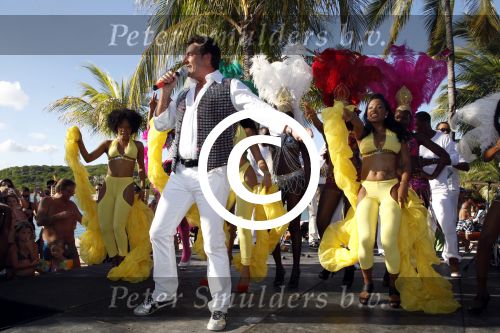 Curacao 7 januari 2012
Gerard Joling opnames videoclip op zanzibar. Patty Brard doet de regie.
Peter Smulders bv