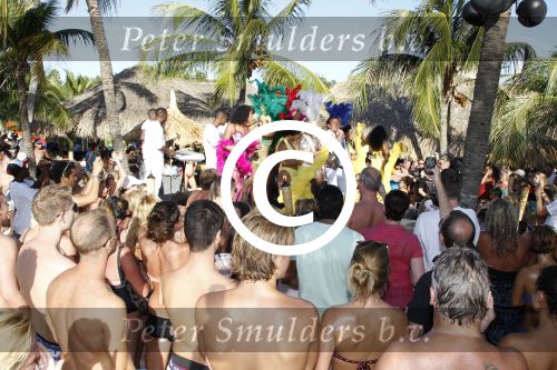 Curacao 7 januari 2012
Gerard Joling opnames videoclip op zanzibar. Patty Brard doet de regie.
Peter Smulders bv