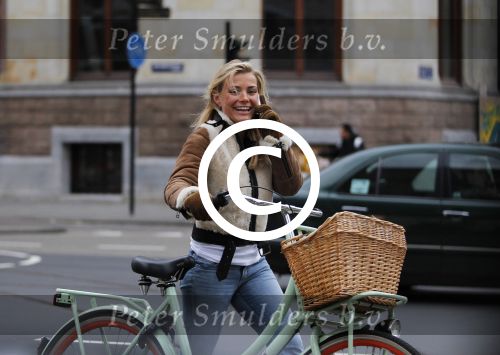 Amsterdam 4 december 2011
Gigi Ravelli op straat in Amsterdam.
Peter Smulders bv