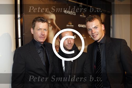 Den Haag 1 december 2011
Premiere Ramses in de schowburg van Den Haag. harald v Panhuis met vrienden
Peter Smulders bv