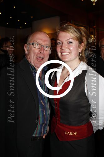 Amsterdam 22 december 2011
Premiere kerstcircus in carre. harry Slinger met dochters
Peter Smulders bv