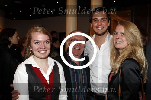 Amsterdam 22 december 2011
Premiere kerstcircus in carre. harry Slinger met dochters
Peter Smulders bv