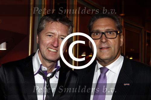 Amsterdam 22 december 2011
Premiere kerstcircus in carre. Henk Krol met een collega
Peter Smulders bv
