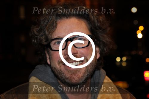 Amsterdam 17 december 2011
Premiere Anubis in het nieuwe de la mar theater. henkjan Smits met vrouw dochter en een vriendin (r)
Peter Smulders bv
