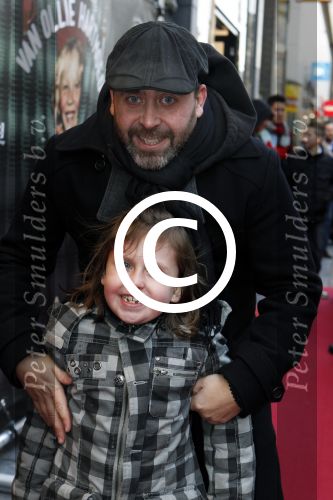 Amsterdam 7 december 2011
Premiere van het gordijnpaleis in Tuschinski. Horrace Cohen met dochter
Peter Smulders bv