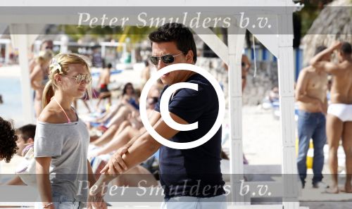 Curacao 31 december 2011
Jan en Lisa Smit op Jan zijn verjaardag in zee en bij Mambo beach.
Peter Smulders bv