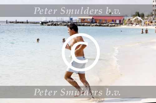 Curacao 31 december 2011
Jan en Lisa Smit op Jan zijn verjaardag in zee en bij Mambo beach.
Peter Smulders bv