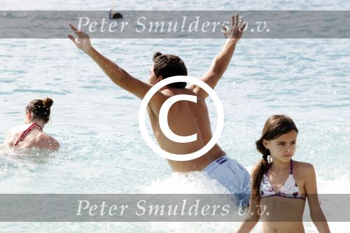 Curacao 31 december 2011
Jan en Lisa Smit op Jan zijn verjaardag in zee en bij Mambo beach.
Peter Smulders bv
