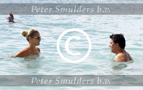 Curacao 31 december 2011
Jan en Lisa Smit op Jan zijn verjaardag in zee en bij Mambo beach.
Peter Smulders bv