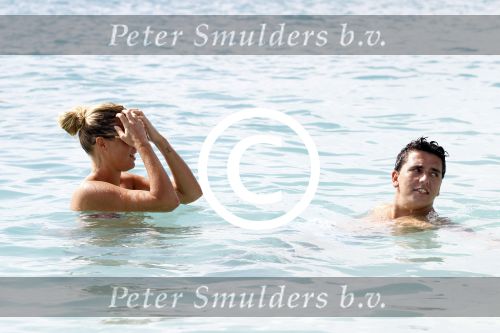 Curacao 31 december 2011
Jan en Lisa Smit op Jan zijn verjaardag in zee en bij Mambo beach.
Peter Smulders bv