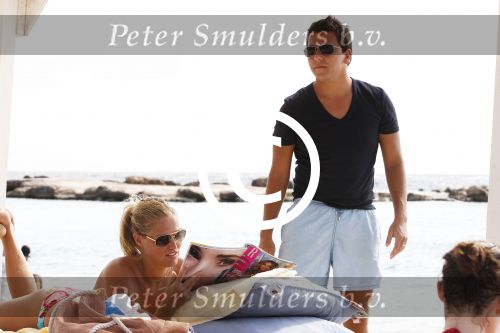Curacao 31 december 2011
Jan en Lisa Smit op Jan zijn verjaardag in zee en bij Mambo beach.
Peter Smulders bv