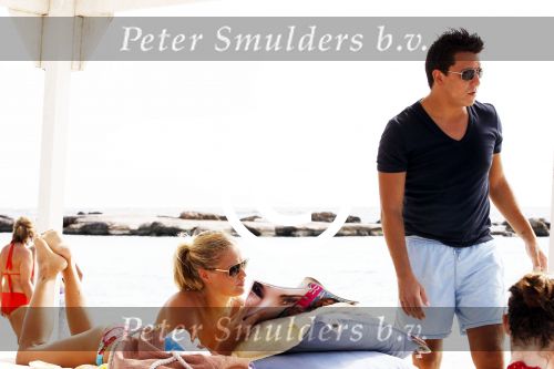 Curacao 31 december 2011
Jan en Lisa Smit op Jan zijn verjaardag in zee en bij Mambo beach.
Peter Smulders bv