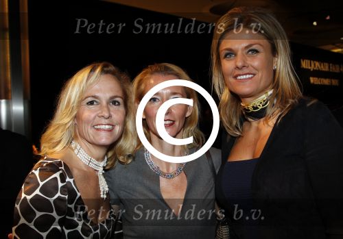 Amsterdam 8 december 2011
Openings en VIP avond van de miljonairfair in de RAI. Janneke Brouwers met vriendinnen
Peter Smulders bv