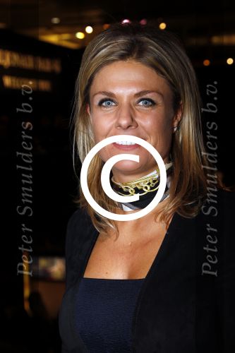 Amsterdam 8 december 2011
Openings en VIP avond van de miljonairfair in de RAI. Janneke Brouwers met vriendinnen
Peter Smulders bv