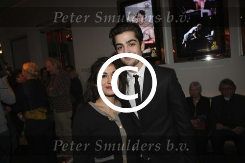 Amsterdam 10 januari 2012
Premiere Emmi en Leo in DeLaMar Theater.  Jasper Gottlieb met partner Fatima Genc.
Peter Smulders bv