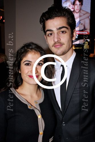 Amsterdam 10 januari 2012
Premiere Emmi en Leo in DeLaMar Theater.  Jasper Gottlieb met partner Fatima Genc.
Peter Smulders bv