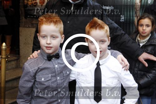 Amsterdam 7 december 2011
Premiere van het gordijnpaleis in Tuschinski. Jay en Dean Overkempe
Peter Smulders bv