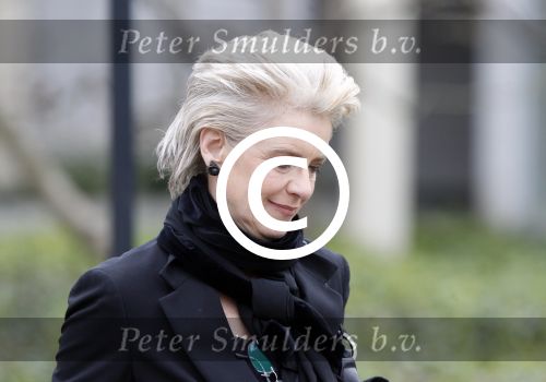 Amsterdam 21 december 2011
Crematie Olga Madsen op westgaarde. Jette v d Meij
Peter Smulders bv