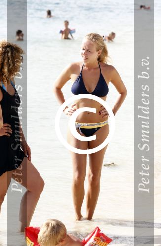 Curacao 31 december 2011
Vrouw Kees Kwakman op het strand.
Peter Smulders bv