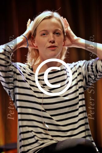 Amsterdam 10 januari 2012
Premiere Emmi en Leo in DeLaMar Theater.  Loes Haverkort.
Peter Smulders bv