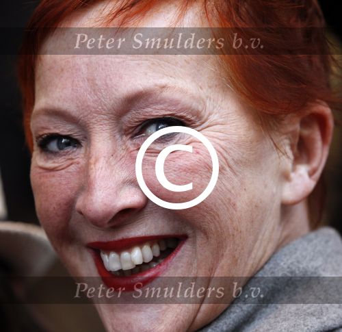 Amsterdam 7 december 2011
Premiere van het gordijnpaleis in Tuschinski. Loes Luca met ...
Peter Smulders bv
