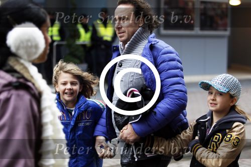 Amsterdam 7 december 2011
Marco Borsato met jada en Senna.
Peter Smulders bv