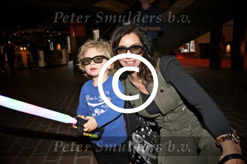 Tiel 08 Januari 2012
Premiere Piet Piraat 3D. Marielle Bastiaansen met zoontje Willem.
Peter Smulders bv