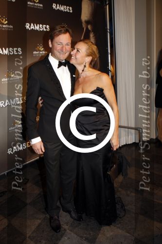 Den Haag 1 december 2011
Premiere Ramses in de schowburg van Den Haag. Mariska v Kolck met vriend Edgar Peer
Peter Smulders bv