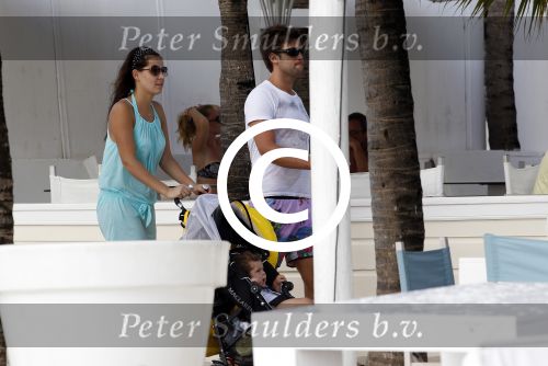 Curacao 31 december 2011
Nick Schilder met Kirsten en dochter op curacao.
Peter Smulders bv
