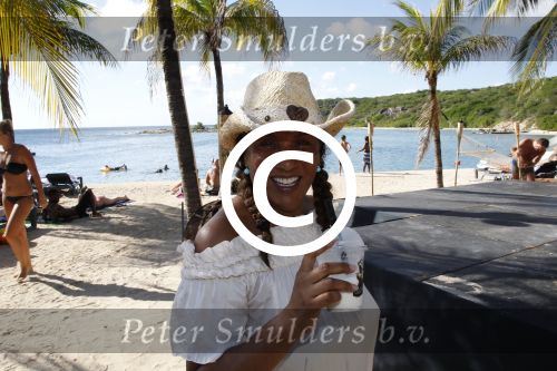 Curacao 7 januari 2012
Gerard Joling opnames videoclip op zanzibar. Patty Brard doet de regie.
Peter Smulders bv