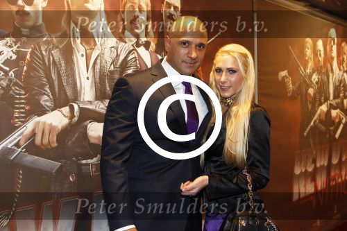 Eindhoven 6 december 2011
Premiere New Kids nitro in pathe Eindhoven. dj Paul Elstak met vriendin
Peter Smulders bv