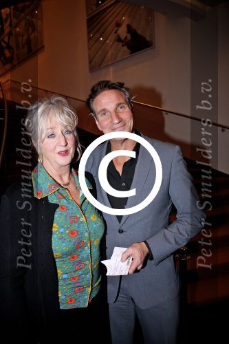 Amsterdam 10 januari 2012
Premiere Emmi en Leo in DeLaMar Theater.  Peter Blok met partner Maria Goos.
Peter Smulders bv