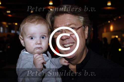 Amsterdam 7 december 2011
Presentatie Playboy met Stacey Rookhuizen bij restaurant Stork. Robert Kranenborg met dochter en kleinkind
Peter Smulders bv