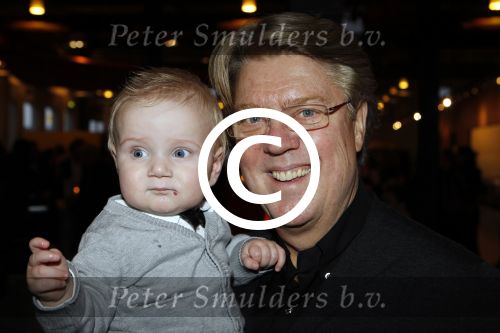 Amsterdam 7 december 2011
Presentatie Playboy met Stacey Rookhuizen bij restaurant Stork. Robert Kranenborg met dochter en kleinkind
Peter Smulders bv