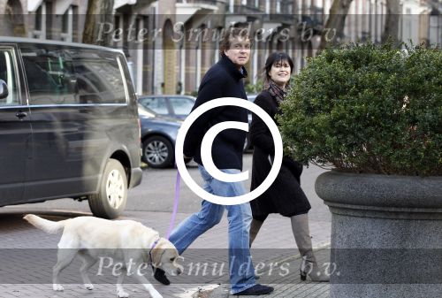 Amsterdam 24 december 2011
Robert en Roos ten Brink aan het wandelen met de hond.
Peter Smulders bv