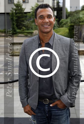 Amsterdam 21 juli 2009
Best geklede voetballer gekozen door esquire. Ruud Gullit
Peter Smulders bv