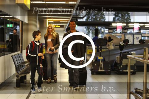 Schiphol 23 december 2011
Ruud Estelle maxim en joelle Gullit vertrekken naar Miami vanaf schiphol.
Peter Smulders bv