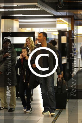 Schiphol 23 december 2011
Ruud Estelle maxim en joelle Gullit vertrekken naar Miami vanaf schiphol.
Peter Smulders bv