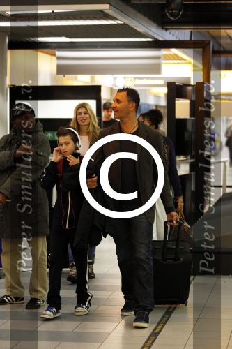 Schiphol 23 december 2011
Ruud Estelle maxim en joelle Gullit vertrekken naar Miami vanaf schiphol.
Peter Smulders bv