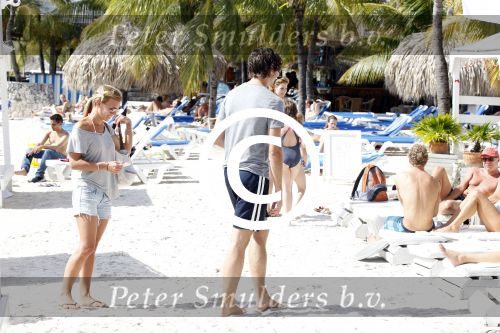 Curacao 31 december 2011
Simon Keizer met vriendin op curacao.
Peter Smulders bv