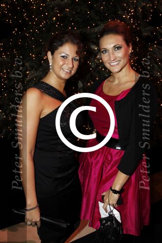 Amsterdam 8 december 2011
Openings en VIP avond van de miljonairfair in de RAI. Stella Koedam met een vriendin
Peter Smulders bv