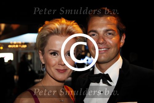 Amsterdam 8 december 2011
Openings en VIP avond van de miljonairfair in de RAI. Suze Mens met vriend
Peter Smulders bv