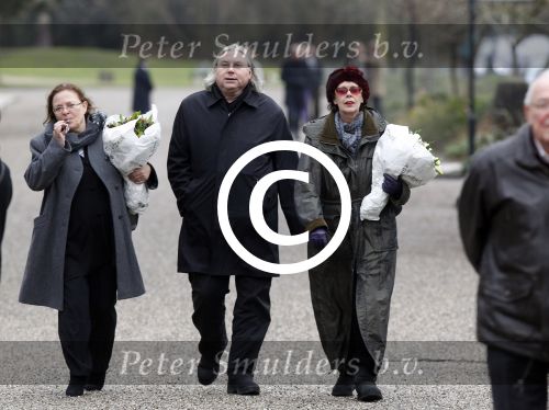 Amsterdam 21 december 2011
Crematie Olga Madsen op westgaarde. Sylvia Kristel
Peter Smulders bv